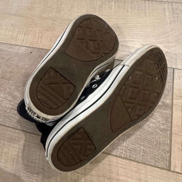 CONVERSE YOUTH SIZE 2 BLACK HIGH TOP SNEAKERS SHOES - Picture 8 of 9